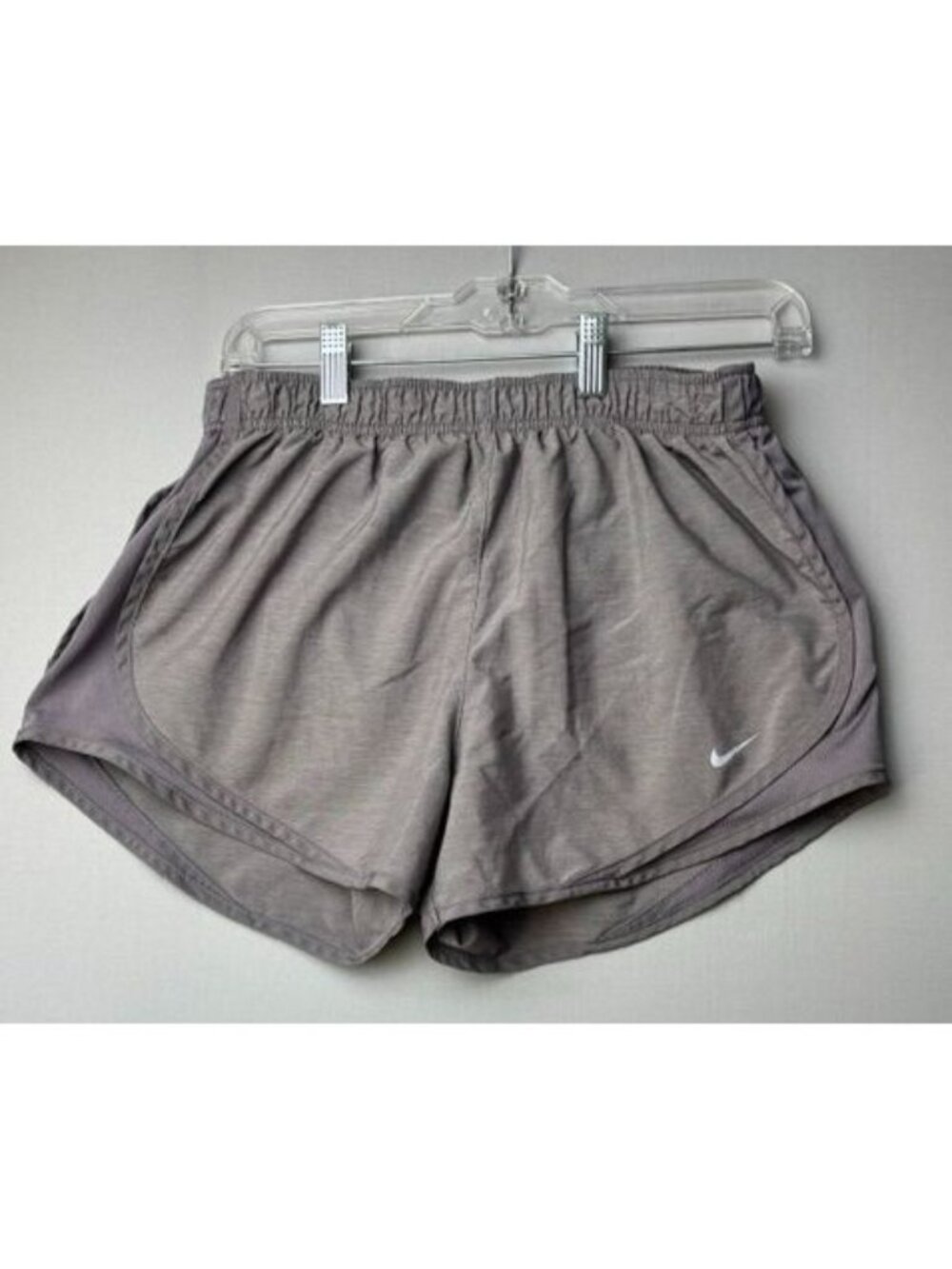 Nike Dri-Fit Running Shorts Women's Medium Gray Athletic Gym Lightweight Lined